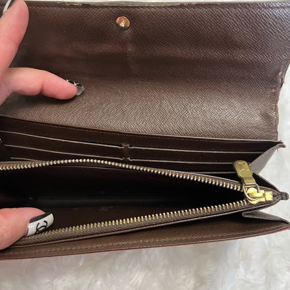 Vintage Louise Vuitton Wallet - Picture 7 of 15